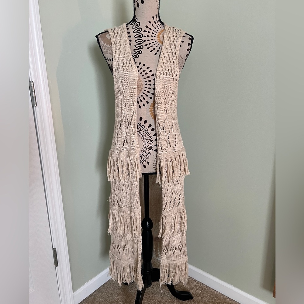 Fringed Crochet Vest in Beige, size large